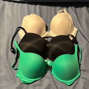 Victoria’s Secret Women's Intimates Set - white, Black, and Green Bras